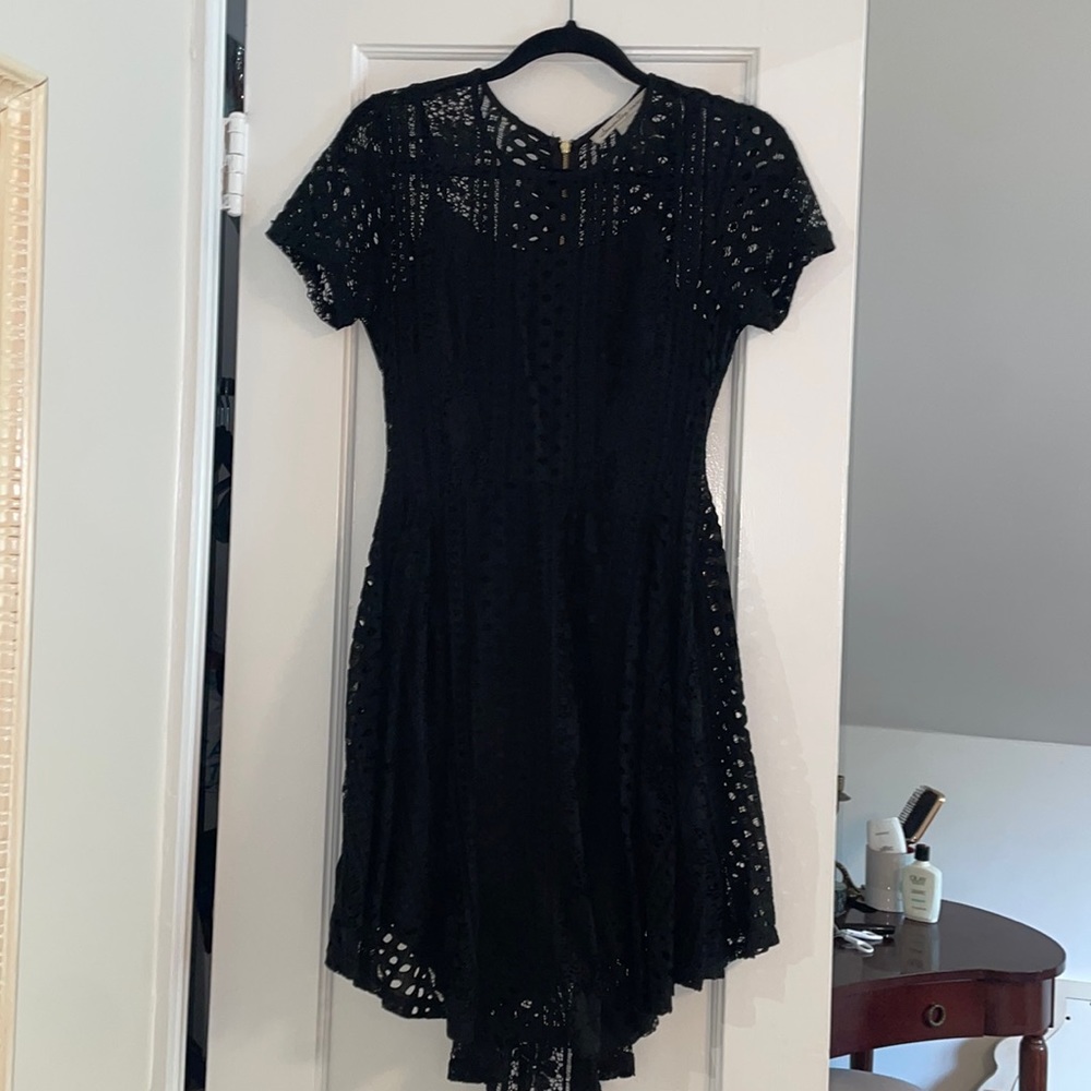 Black patterned short sleeve dress